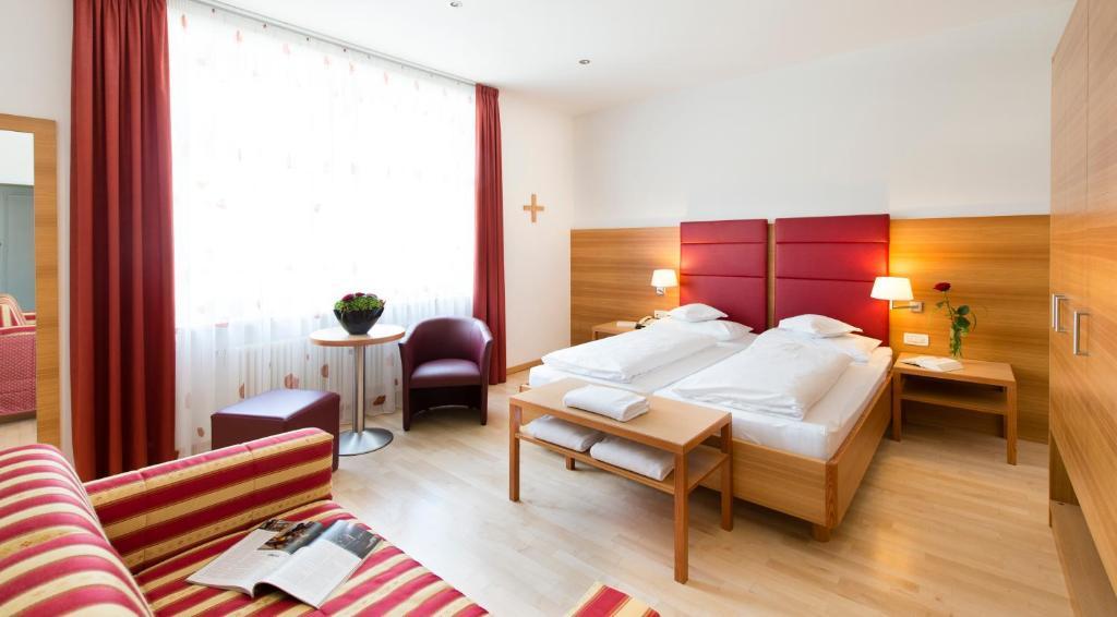 Hotel Kolping Merano Oda fotoğraf